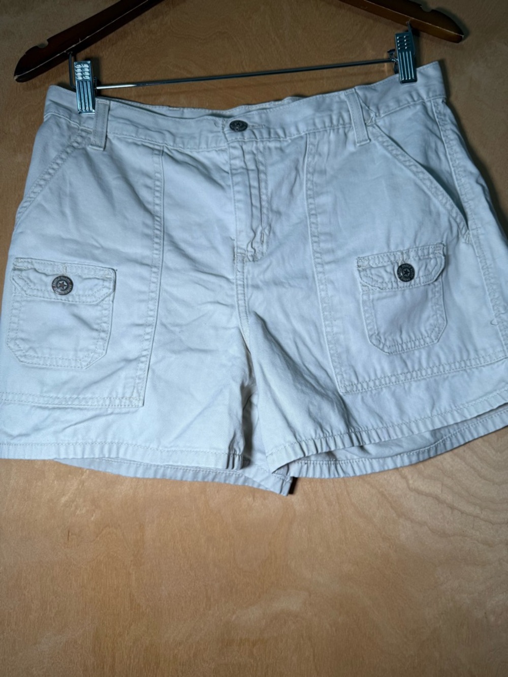 Faded Glory Cream Utility Cargo Shorts with Front Patch Pockets